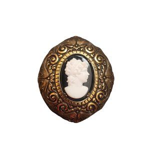 Antique Glass Cameo & Raised Relief Brass Fur Clip (A3583)